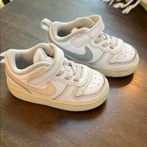 Nike Toddler sneakers 6C Court Borough Low